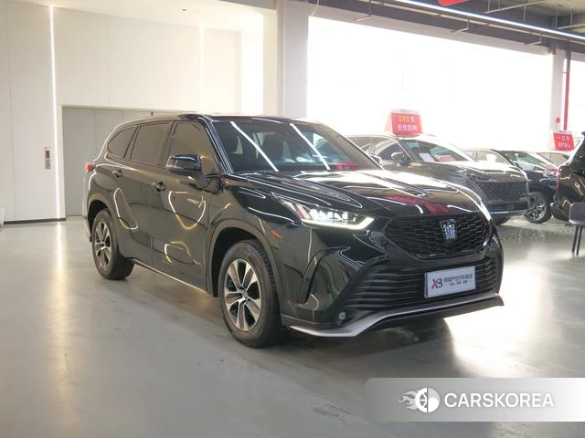 Toyota Crown Lufang 2023 Черный из Китая, фото 2