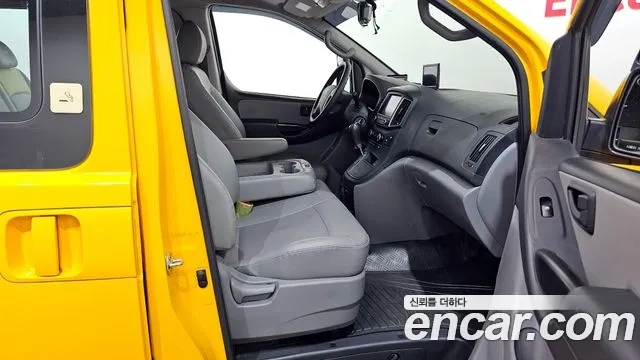 Hyundai The New Grand Starex 2018 Желтый из Кореи, фото 2