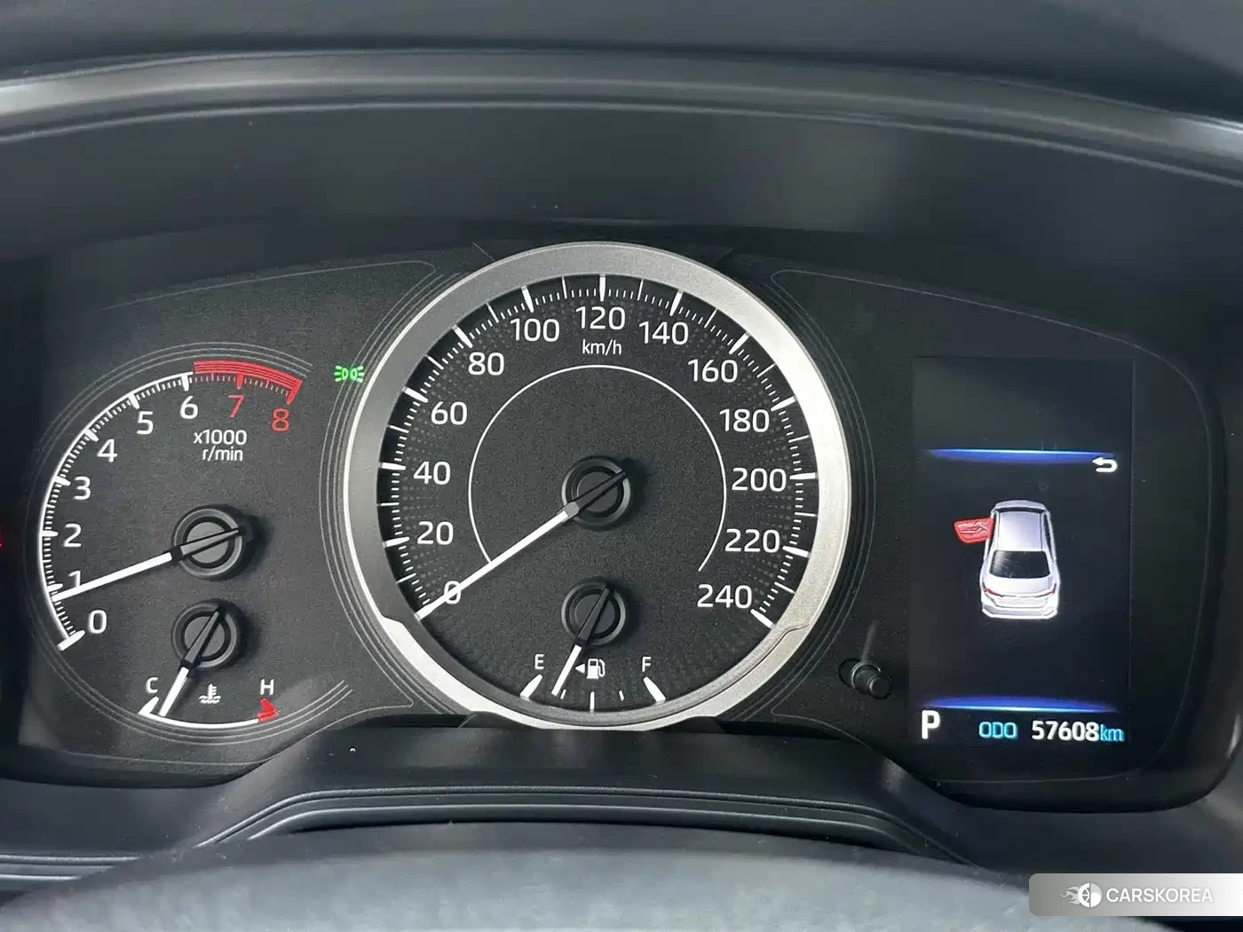 Toyota Corolla 2023 Белый из Китая, фото 2