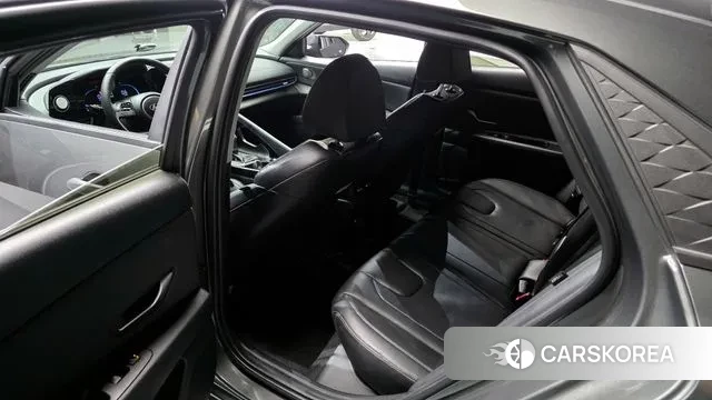 Hyundai The New Avante (CN7) 2023 Серый из Кореи, фото 2