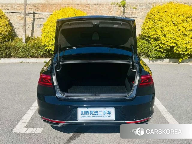 Volkswagen Magotan 2022 Черный из Китая, фото 2