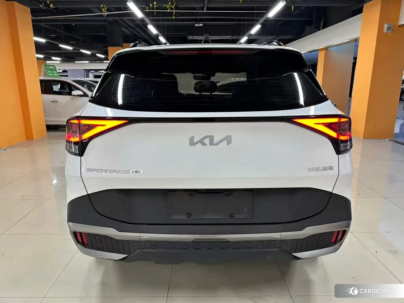 Kia Sportage 2023 Белый из Китая, фото 2