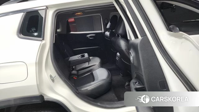 Jeep Compass 2nd Generation 2019 Белый из Кореи, фото 2