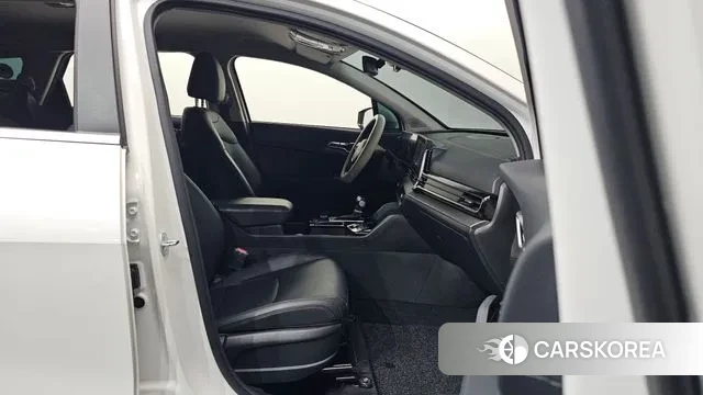 Kia Sportage 5th Generation 2023 Белый из Кореи, фото 2