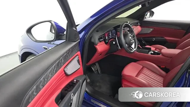 Maserati Grecale 2023 Синий из Кореи, фото 2