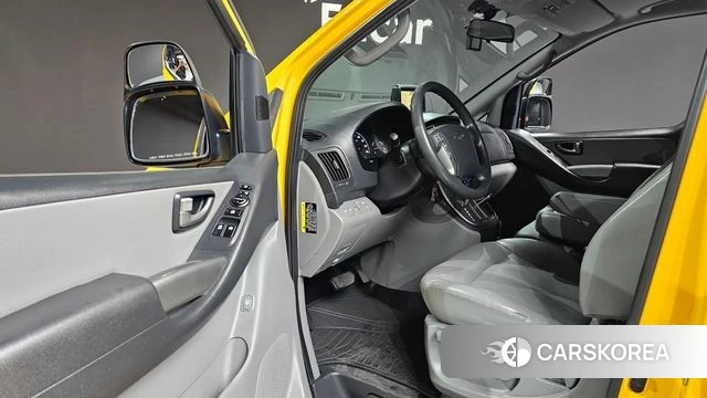 Hyundai The New Grand Starex 2018 Желтый из Кореи, фото 2