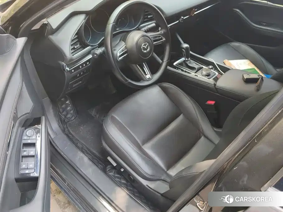 Mazda 3 2022 Silver/gray из Китая, фото 2