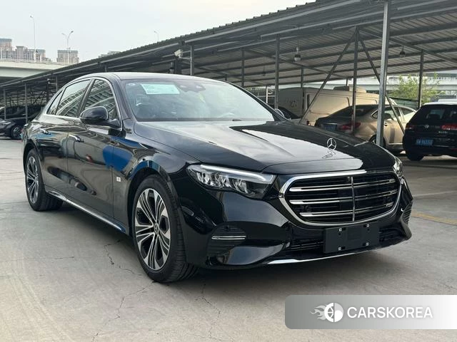 Mercedes-Benz E-class 2026 Черный из Китая, фото 2