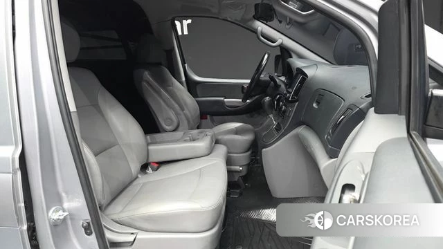 Hyundai The New Grand Starex 2021 Серебряный из Кореи, фото 2