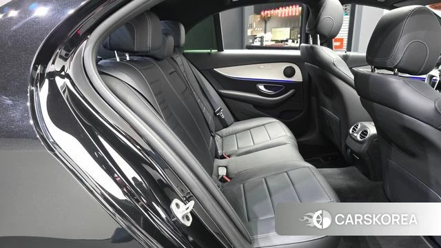 Mercedes-Benz E-Class W213 2021 Черный из Кореи, фото 2