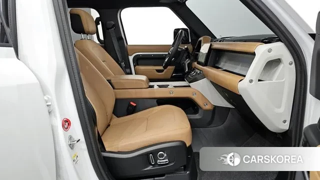 Land Rover Defender (L663) 2024 Белый из Кореи, фото 2