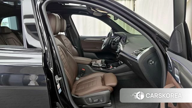 BMW X3 (G01) 2024 Черный из Кореи, фото 2