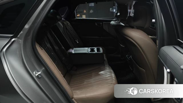 Kia K8 Hybrid 2021 Серебристо-серый из Кореи, фото 2
