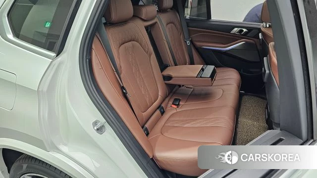 BMW X5 (G05) 2023 Белый из Кореи, фото 2