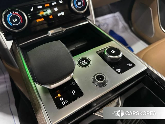 Land Rover Range Rover 5th Generation 2023 Темно-зеленый из Кореи, фото 2