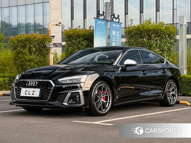Audi A5 2022 Черный из Китая, фото 2