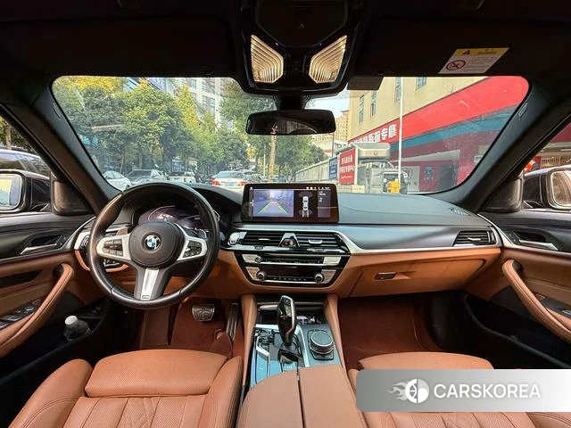 BMW 5 series (imported) 2023 Черный из Китая, фото 2