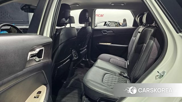 Kia Sportage 5th Generation 2023 Белый из Кореи, фото 2
