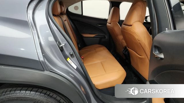 Lexus UX250h 2019 Серый из Кореи, фото 2
