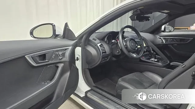 Jaguar F-TYPE 2019 Белый из Кореи, фото 2