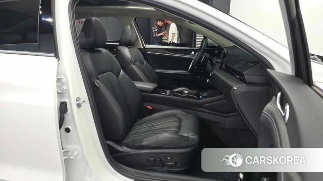 Kia The New K5 3rd generation 2024 Белый из Кореи, фото 2