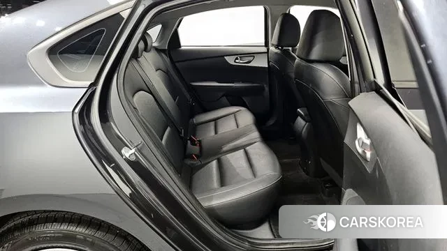 Kia The New K3 2nd generation 2021 Серый из Кореи, фото 2