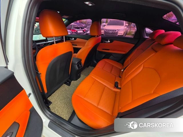 Kia The New K3 2nd generation 2024 Белый из Кореи, фото 2