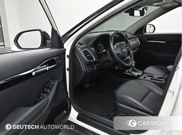 Kia Seltos 2022 Белый из Кореи, фото 2