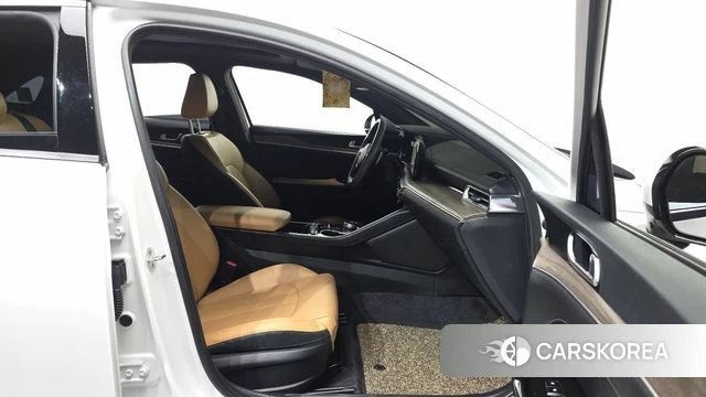 Kia K5 3rd generation 2021 Белый из Кореи, фото 2