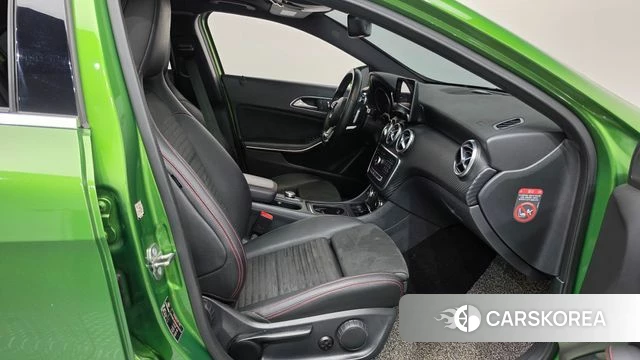 Mercedes-Benz A-Class W176 2018 Зеленый из Кореи, фото 2