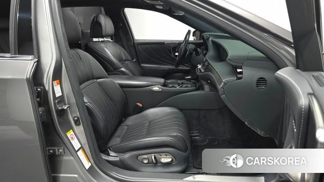 Lexus LS500h 5th generation 2019 Серый из Кореи, фото 2
