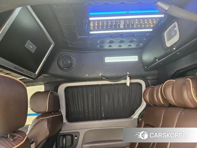 Hyundai The New Grand Starex 2018 Черный из Кореи, фото 2