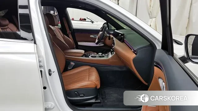 Genesis GV70 2024 Белый из Кореи, фото 2