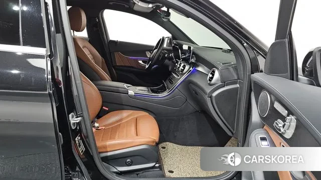 Mercedes-Benz GLC-Class X253 2022 Черный из Кореи, фото 2