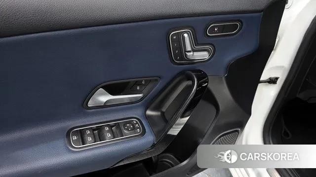 Mercedes-Benz A-Class W177 2019 Белый из Кореи, фото 2