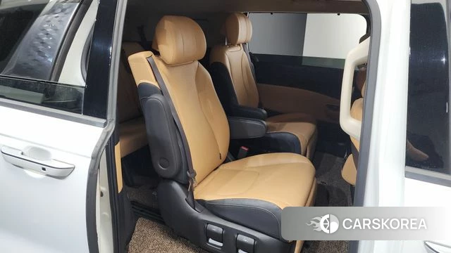 Kia Carnival 4th generation 2022 Белый из Кореи, фото 2