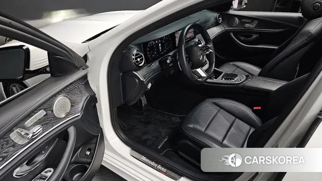 Mercedes-Benz E-Class W213 2022 Белый из Кореи, фото 2