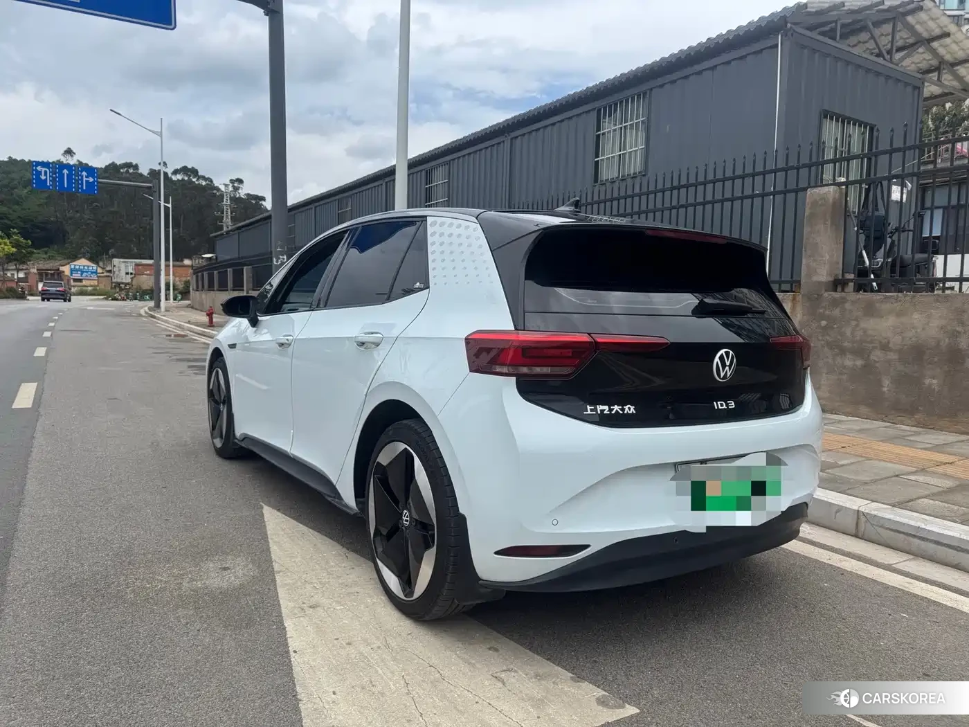 Volkswagen ID.3 2024 Белый из Китая, фото 2