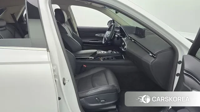 Genesis GV70 2022 Белый из Кореи, фото 2