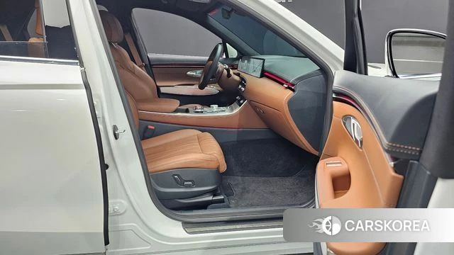 Genesis GV70 2024 Белый из Кореи, фото 2