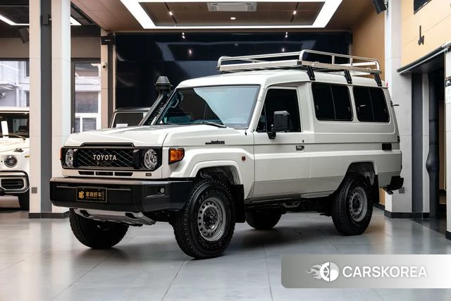 Toyota Land Cruiser 70 Series 2025 Белый из Китая, фото 2