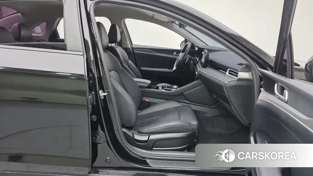 Kia K5 3rd generation 2021 Черный из Кореи, фото 2