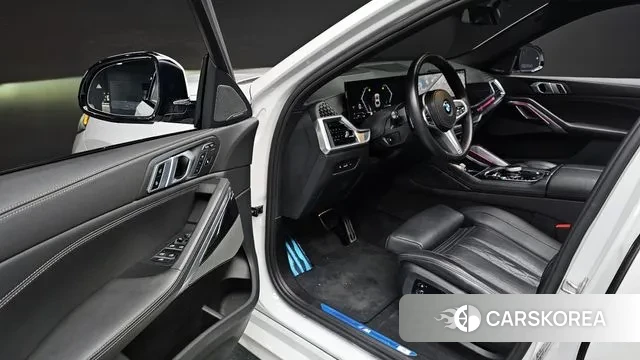 BMW X6 (G06) 2024 Белый из Кореи, фото 2