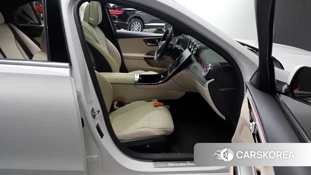 Mercedes-Benz C-Class W206 2025 Белый из Кореи, фото 2