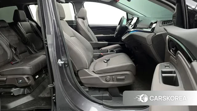 Honda Odyssey 2022 Серый из Кореи, фото 2