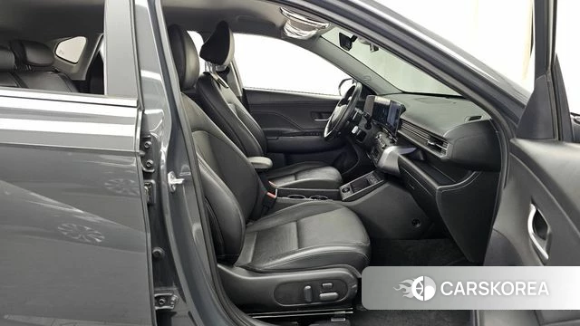 Hyundai Kona (SX2) 2023 Серый из Кореи, фото 2