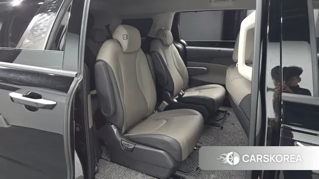 Kia The New Carnival 4th Generation 2024 Черный из Кореи, фото 2