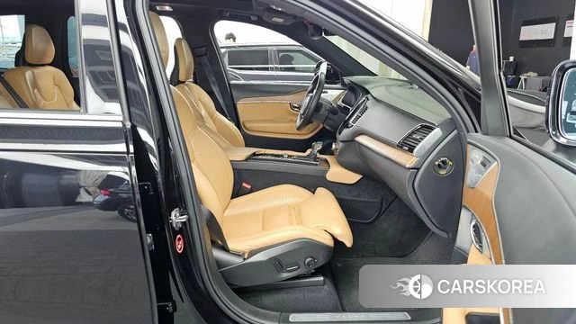 Volvo XC90 second Generation 2019 Черный из Кореи, фото 2