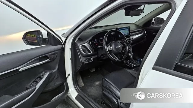 Kia Seltos 2021 Белый из Кореи, фото 2