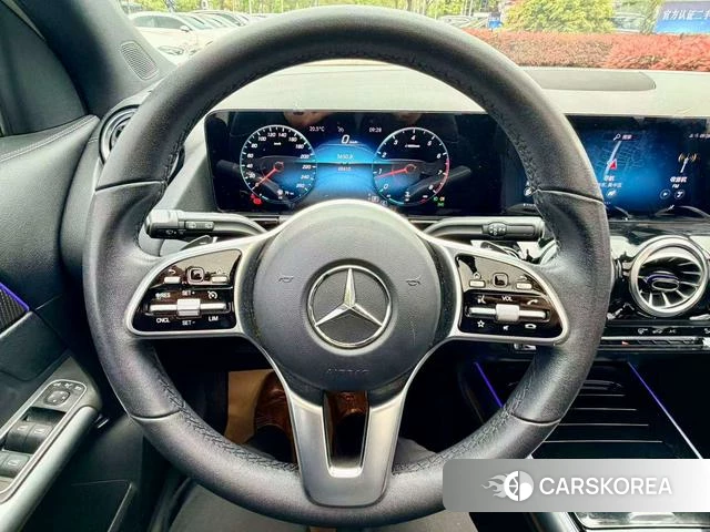 Mercedes-Benz GLA 2021 Белый из Китая, фото 2